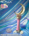 Figura Bandai Spirits ProplicaTAMASHII NATIONS - Pretty Guardian Sailor Moon - Moon Stick - Edición de Color Brillante,